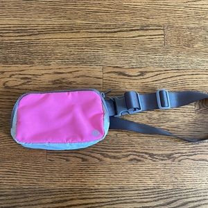 Lululemon belt bag
